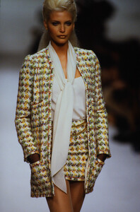291990365_chanel-hc-ss-1994(34).thumb.jpg.a59a8975399aad0ce1eaae92b199095b.jpg