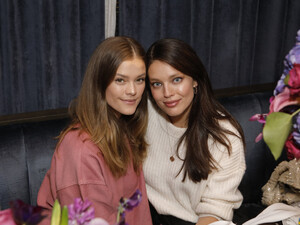 Emily+DiDonato+Aerie+Celebrates+Evening+Change+a51js_-RhKox.jpg