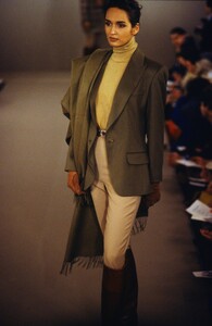 321045033_calvin-klein-fw-1990(1).thumb.jpg.80d1451e81ad992f98ff9d6bca94c984.jpg