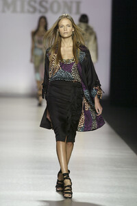 341324426_Missoni2005WomenRTW74.thumb.jpg.ef340f39546be80b9eb940b63df5a05c.jpg