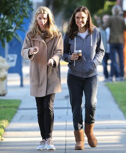     jen250120BZNimage108.jpg