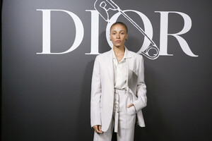 Adwoa+Aboah+Dior+Homme+Photocall+Paris+Fashion+lhQ4h4xLOhix.jpg