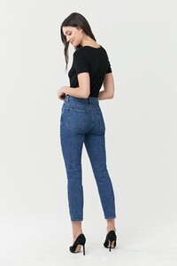 3x1-Colette-Slim-Crop-Jean-Hester-back.jpg