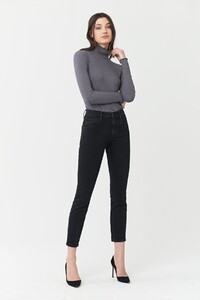 3x1-Colette-Slim-Crop-Jean-Kuro-front.jpg