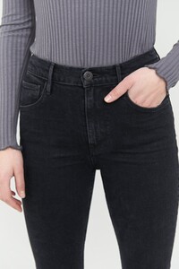 3x1-Colette-Slim-Crop-Jean-Kuro-frontdetail.jpg