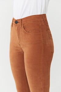 3x1-Kaia-Skinny-Velvet-Jean-Russet-front_detail.jpg