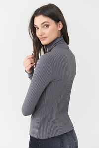 3x1-Ribbed-Turtleneck-Pewter-back.jpg