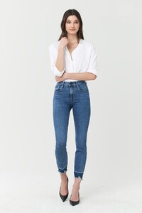 3x1-Shelter-Slim-Straight-Crop-Jean-Carla-front.jpg