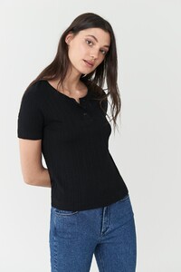 3x1-Slim-Knit-Henley-Black-side.jpg