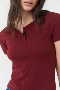 3x1-Slim-Knit-Henley-Crimson-detail.jpg