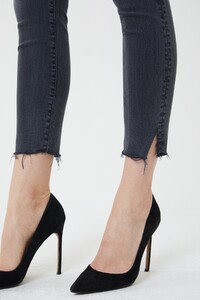 3x1_Mid_Rise_Skinny_Crop_Jean_Agate_detail.jpg