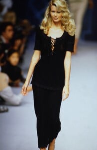 406805387_chloe-ss-1995(3).thumb.jpg.780b5e0152f5f6bb94358c864861a5e5.jpg