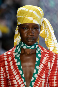 419719471_Studio189RunwaySeptember2019NewYorknf305kRn_-tx.thumb.jpg.c5d64bc1a47ae894822e0f1a8ddd78f6.jpg