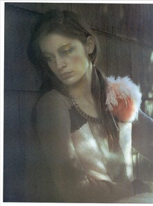 ARCHIVIO - Vogue Italia (October 2002) - The Fun And The Fashion - 011.jpg