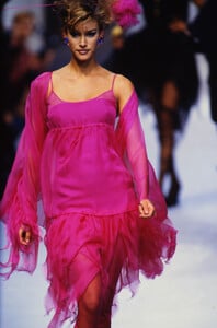 437086333_chanel-hc-ss-1992(13).thumb.jpg.d0aa8f461eb39e35f931c58be8f3c62a.jpg