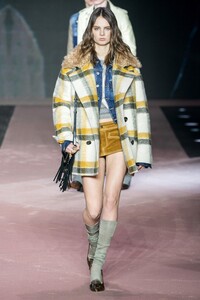 Giselle Norman Dsquared2 Fall 2020 Menswear 1.jpg