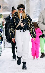        sof020120BZNimage4.jpg