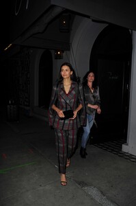      nin080120BZNimage7.jpg