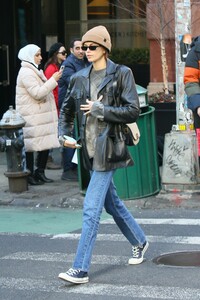       kai100120BZNimage16.jpg