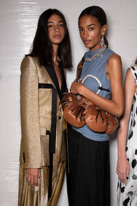 J.W.+Anderson+Spring+2020+Backstage+AylzJZz3mG1x.jpg