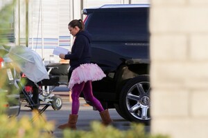       jen090120BZNimage107.jpg