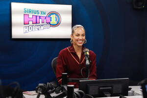 Alicia+Keys+Visits+SiriusXM+Hollywood+Studio+st6VfBRZ5hxx.jpg