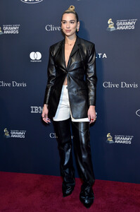 Dua+Lipa+Pre+GRAMMY+Gala+GRAMMY+Salute+Industry+pSkfWIa6xVAx.jpg