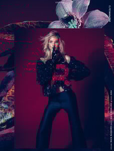 658821235_elvesmagazine-3.thumb.jpg.0e29d50bbca19c363a993b5df0fc81ff.jpg