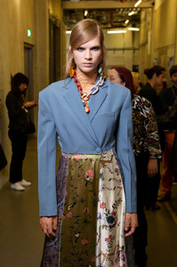 671488427_Ports1961Spring2020BackstageXVCeHRoc7n8x.thumb.jpg.244e7e6eb73450e1bdef4a5f161a8f38.jpg