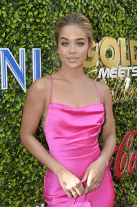 Jasmine+Sanders+7th+Annual+Gold+Meets+Golden+92EXA0uFk-Lx.jpg