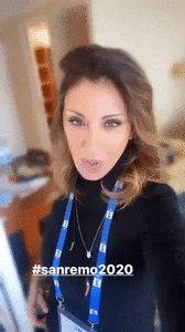 giphy (1).gif