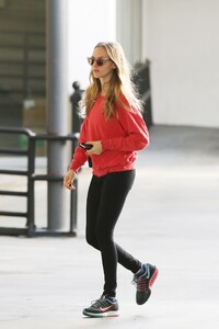        sey020120BZNimage5.jpg