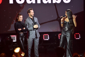 Ciara+Dick+Clark+New+Year+Rockin+Eve+Ryan+riZzBa81WK4x.jpg