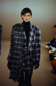 796464828_calvin-klein-fw-1990(2).thumb.jpg.8cccd3438065617d899ac7d8188ba789.jpg