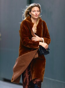      hun270120BZNimage114.jpg