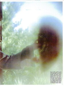 ARCHIVIO - Vogue Italia (October 2002) - The Fun And The Fashion - 012.jpg