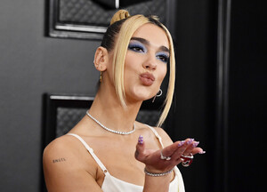 Dua+Lipa+62nd+Annual+GRAMMY+Awards+Arrivals+bBVzzCPF0LWx.jpg