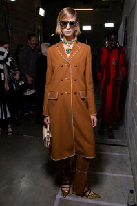 885247829_Ports1961Spring2020BackstagekR08caQgCzpx.thumb.jpg.450f8ae45bbf57827f8cdbf5da9248f1.jpg