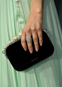       hal120120BZNimage37.jpg