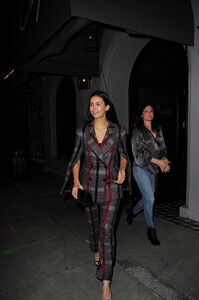       nin080120BZNimage9.jpg