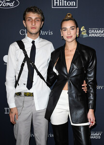 Dua+Lipa+Pre+GRAMMY+Gala+GRAMMY+Salute+Industry+D-gM09e-lhXx.jpg