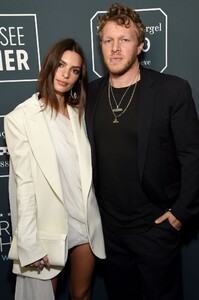       emi130120BZNimage103.jpg