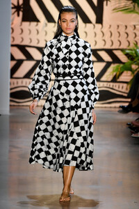 953936000_Studio189RunwaySeptember2019NewYorkBiEph0SHk7Xx.thumb.jpg.26fd7e8f2a4140a9bd92b832af497cab.jpg