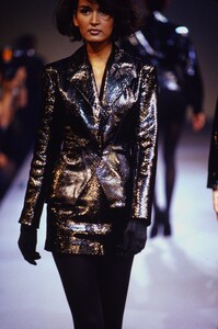 99241454_azzedine-alaia-fw-1990(22).thumb.jpg.0b3f71abf743c977812d3121a9817be0.jpg