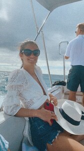 A27D8C93-431F-4119-9F10-8DF4DD286100.thumb.jpeg.044c9b3ca1c203969f697ce35ed68811.jpeg