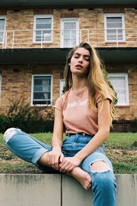 Afends_Womens_2016_-_S1_Sam_x_Annalise_019.jpg