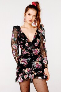 BENATARMINIDRESS_FOILFLORAL_1.thumb.jpg.aa65383d451f3794be1acbb92383b9a3.jpg