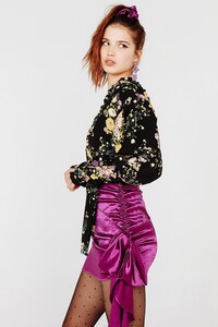 BOWIEMETALLICSKIRT_ELECTRICPURPLE_4.thumb.jpg.d775d5ca527d35ca3fb27f7c33566d53.jpg