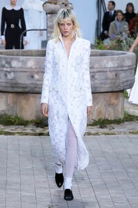 Chanel-Haute-Couture-SS20-Paris-2274-1579602208.thumb.jpg.a92e9b627d22e5b7f4c0c9661b318d86.jpg