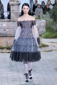 Chanel-Haute-Couture-SS20-Paris-2614-1579602555.thumb.jpg.ac1bafb7ec4d4963d0afd42cfab9640f.jpg